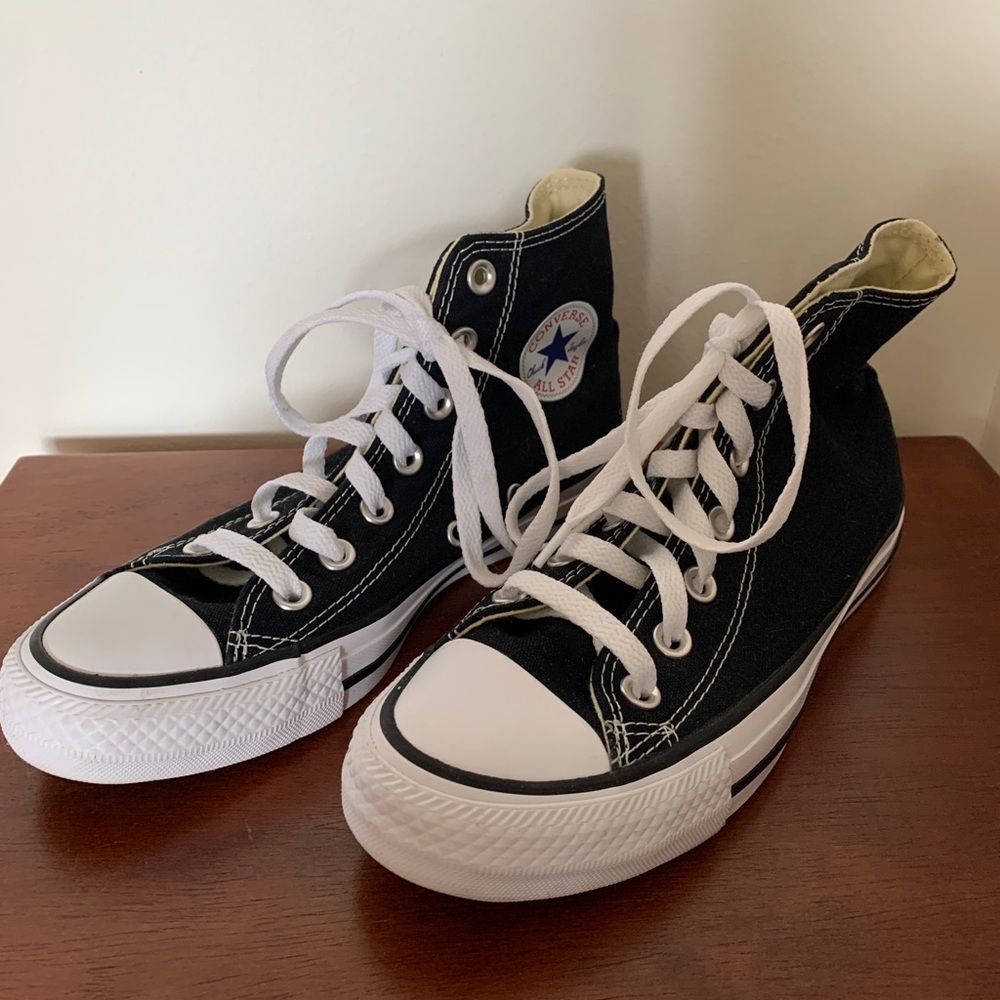 Converse size 6 women’s black high tops